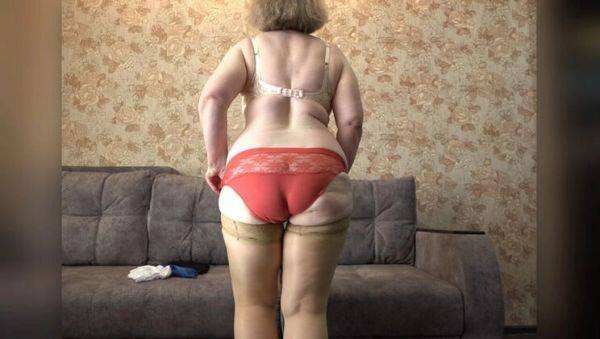 Busty MILF with huge natural tits shakes big ass in sexy lingerie - PAWG amateur homemade - veryfreeporn.com on poweredporn.com