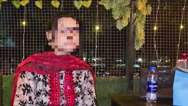 Hot Desi Bhabhi Fucked Hard in Public - Urdu Audio - Sairaxsaim - porntry.com - India - Pakistan on poweredporn.com