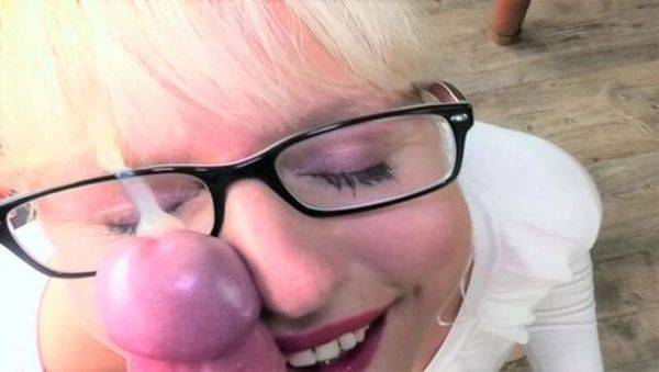 Hot Blonde Secretary Fucks Boss in Office - Big Cumshot on Glasses - porntry.com - Germany on poweredporn.com