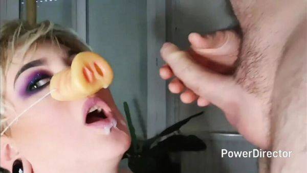 Chubby Blonde MILF Amy Leaf Takes Cum Facial & Swallows Load - veryfreeporn.com - France on poweredporn.com