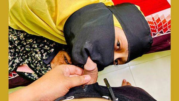 Desi Aunty Makes My Cock Hard - Hot Homemade Sex with Step Mom - xxxfiles.com - India - Japan on poweredporn.com