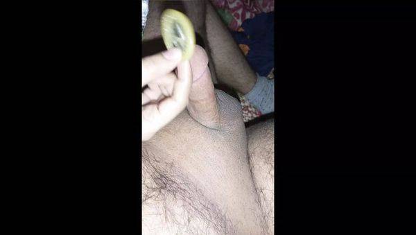 Desi Couple Fucking with Condom - Creampie & Cumshot Close-Up - porntry.com - Pakistan on poweredporn.com