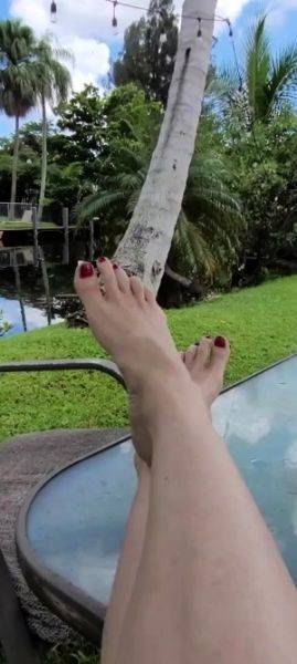 Foot fetish Porn Videos