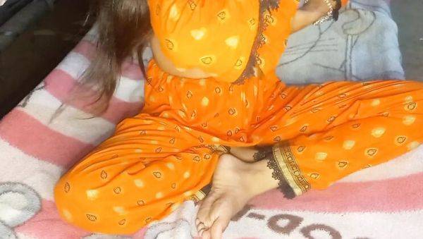 Skinny Pakistani Teen Fingering Her Tight Pussy - Homemade Desi Sex - veryfreeporn.com - Pakistan on poweredporn.com