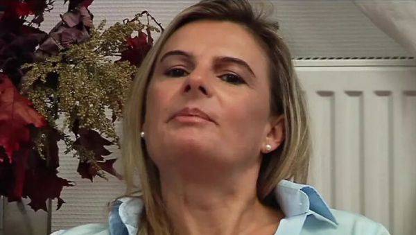 Horny French MILF Takes Double Penetration & Big Facials - porntry.com - France on poweredporn.com