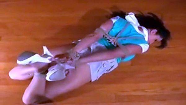 Green shirt woman - drtuber.com on poweredporn.com