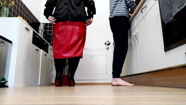 Lusty MILF Step Mom Gets Creampie From Son In Law In Doggystyle - Big Ass & Nylon Pantyhose - veryfreeporn.com - Ukraine on poweredporn.com