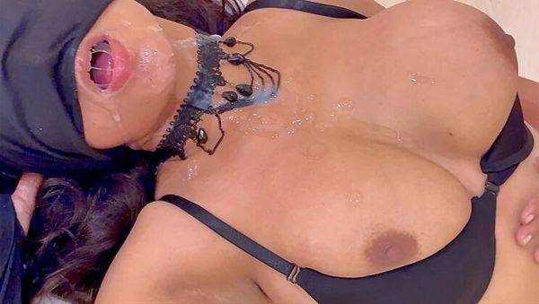 Desi College Girl Fucked Hard by Delivery Boy - No Money Just Pussy, Doorstep Sex! - veryfreeporn.com - India on poweredporn.com