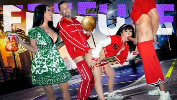 Pixie Smalls Teases Stepdad & Stepbrother Before Wild Family Orgy - Hardcore 4K Porn - veryfreeporn.com on poweredporn.com