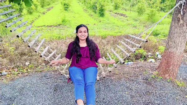 Hot Desi Bhabhi Kavita Fucked Hard on Dining Table - Indian Hotel Sex MMS - porntry.com - India on poweredporn.com