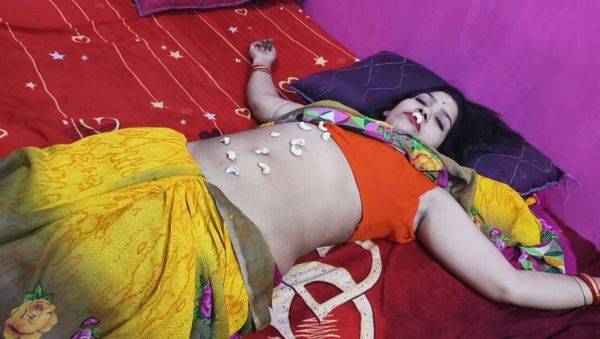 Bengali Couple Hot Sex - Sona Bhabhi Big Boobs & Kissing Scene - Desi Aunty Fuck - porntry.com - India on poweredporn.com