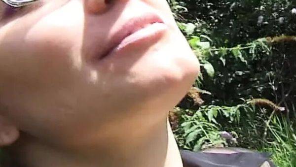 Tattooed French amateur Steph Debar sucks huge dick outdoors and swallows cum - veryfreeporn.com - France on poweredporn.com