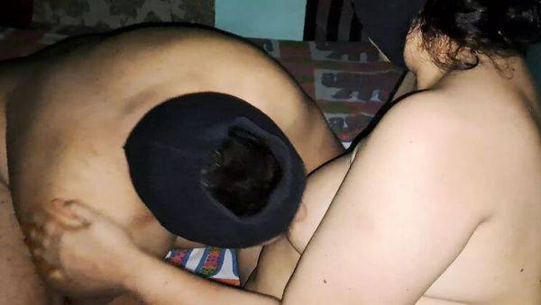 Hot Indian Homemade Sex - Husband & Wife Morning Love with Deep Throat & Cumshot - veryfreeporn.com - India on poweredporn.com