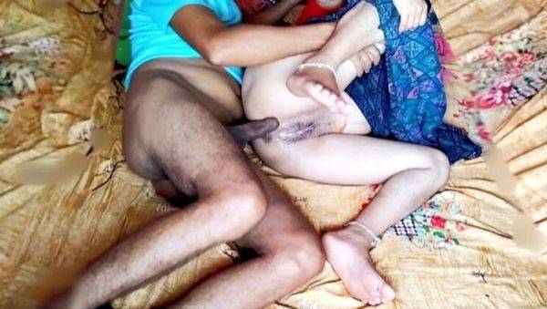 Desi Indian Bhabhi Hardcore Sex - Tight Pussy Fucked by Big Cock in Missionary - xxxfiles.com - India on poweredporn.com