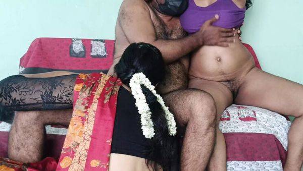 Hot Indian Married Couple Threesome with Mallu Aunty - Rough Sex & Pussy Licking - veryfreeporn.com - India on poweredporn.com