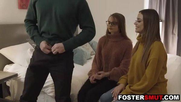 Stepdaughter Threesome Fuck - MILF Stepmom & Stepdad Take Turns On Teen Jessae Rosae - veryfreeporn.com on poweredporn.com