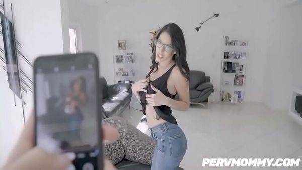 Petite Teen Dava Foxx Gets Hardcore POV Plowing Before Divorce - veryfreeporn.com on poweredporn.com