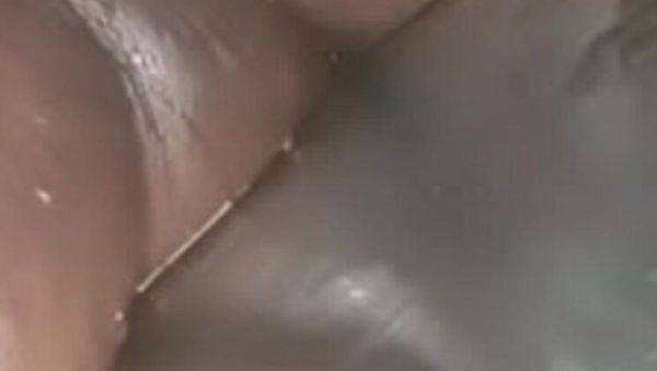 Extreme Squirting Orgasm - Tatyanalundynn's Fat Pussy Gushes Like a River - veryfreeporn.com on poweredporn.com