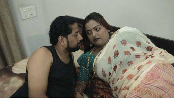 Hot Desi Bhabhi Fucks Alone in Village - Big Tits Indian MILF Hardcore Sex - veryfreeporn.com - India on poweredporn.com