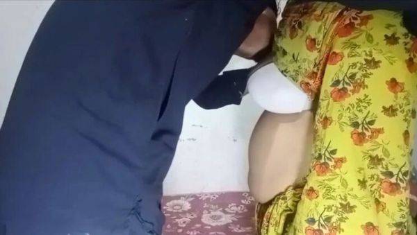Hot Indian Chubby Wife Fucked Hard By Driver - Rimsha - porntry.com - India - Pakistan on poweredporn.com