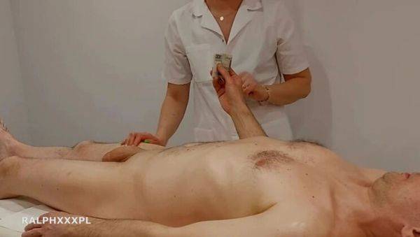 Massage Therapist Gets Paid For Sex After Full Body Oil Massage - Creampie Happy Ending - xxxfiles.com - Poland on poweredporn.com