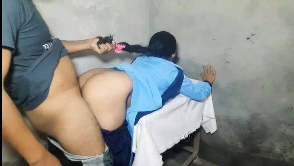 Desi virgin schoolgirl first time sex with boyfriend - hardcore teen homemade - veryfreeporn.com - India on poweredporn.com
