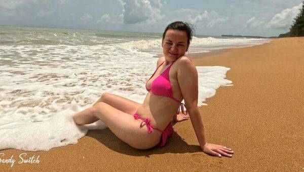 Sandy Switch's Real Multi-Orgasm: Cunnilingus, Fingering & Fisting with Big Tits MILF - porntry.com on poweredporn.com