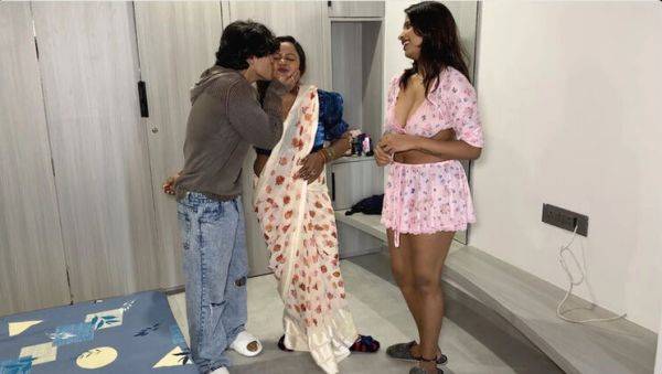 Indian Stepsister Threesome Fuck with Big Tits Friend - Hot Homemade Hindi Sex - porntry.com - India on poweredporn.com