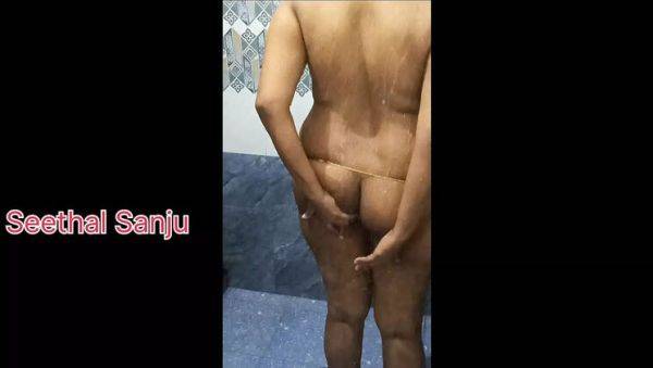 Kerala Mallu Wife Pissing & Bathing - Seethalsanju Homemade HD - xxxfiles.com - India on poweredporn.com
