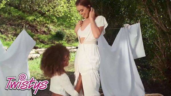 Jill Kassidy & Jenna Foxx Steamy Lesbian Laundry Room 69 & Scissoring - Twistys - veryfreeporn.com on poweredporn.com