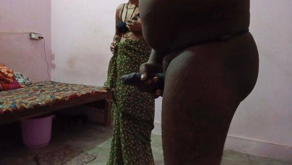 Village Bengali Hot Wife Hardcore Fucking at Home - Pyasi Mom Big Natural Tits - xxxfiles.com - India on poweredporn.com
