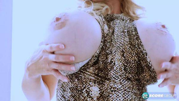 Billi Bardot Big Tits Solo Masturbation Hot Clit Play - porntry.com on poweredporn.com