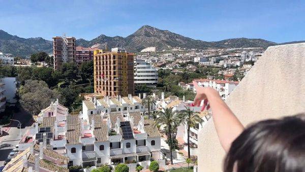 Lety Howl Cable Car Solo Masturbation - Amateur MILF Fingering Her Pussy in Backseat - xxxfiles.com - France on poweredporn.com