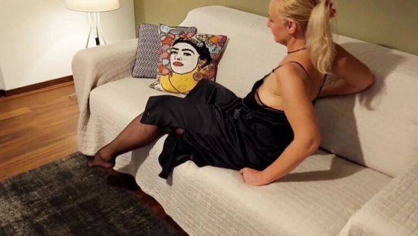 Sexy German MILF Selena701 in Pantyhose Gets Creampie - Amateur Homemade Blowjob - veryfreeporn.com - Germany on poweredporn.com