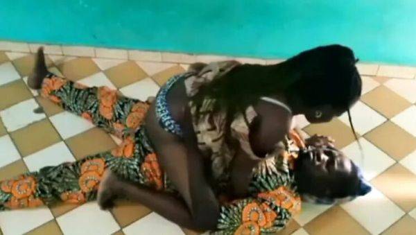 Homemade Step Mom Lani Gives Intense Handjob and Fucking on Floor with BBC in Doggy Style - xxxfiles.com - India - Japan on poweredporn.com