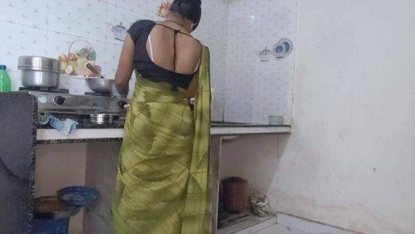 Indian Wife Fullkumari7 Hardcore Kitchen Fuck with Husband While Cooking - xxxfiles.com - India on poweredporn.com