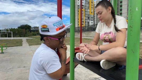 Julianaburning finds crying girl in park and comforts her with hard cock - Amateur Latina Anal - xxxfiles.com - Venezuela - India on poweredporn.com