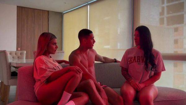 Amateur Latina Threesome FFM with Stepsister and Stepbrother Gets Wild - xxxfiles.com - Colombia on poweredporn.com