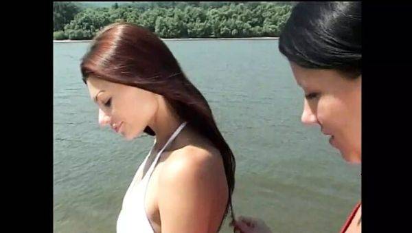 Jenny March Vintage Stepsisters Episode 3 - Huge Cock Blowjob & Cumshot - xxxfiles.com on poweredporn.com