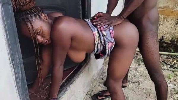 Big Booty African Queen Takes BBC Doggystyle Outdoor - xxxfiles.com - Nigeria on poweredporn.com