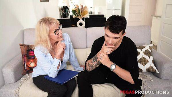 Fit Cougar Bianca Jaguar Gets Deep Fucked Hard - Big Tits, Blowjob & Cumshot - veryfreeporn.com on poweredporn.com