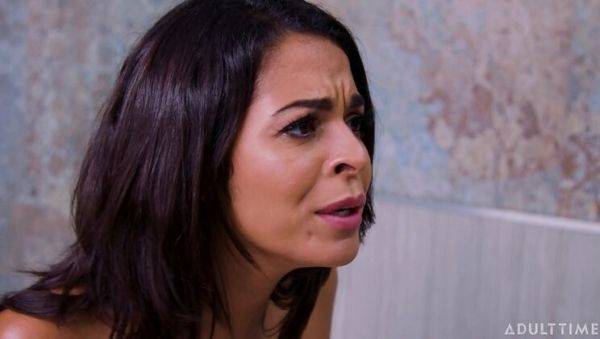 Caught Fapping: Jerking Off With Stepmom's Bra - Full Scene With Vienna Black - xxxfiles.com on poweredporn.com