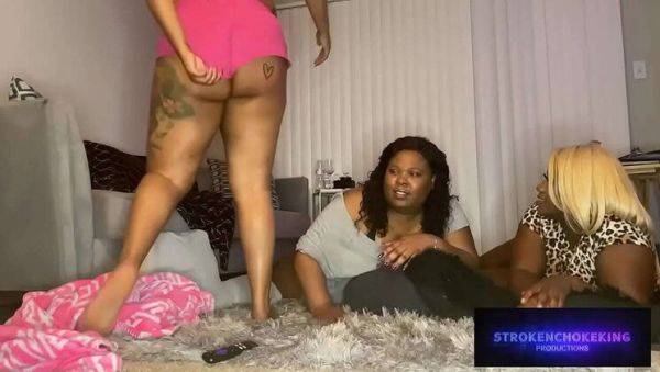 Pennywise Group Fuck with MissThickLips, Kay Kreme & Backshot Betty - Rough Amateur Blowjobs & Cumshots - xxxfiles.com on poweredporn.com