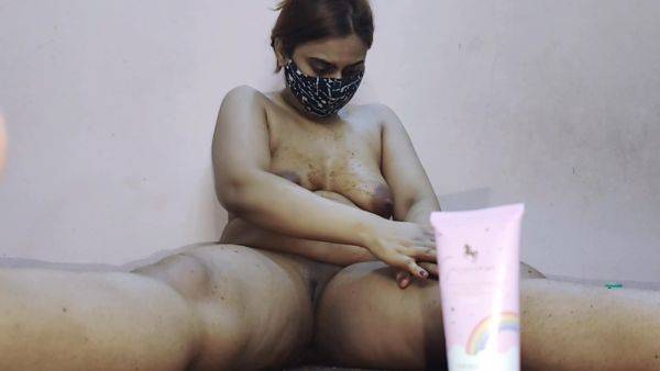 Pakistani Solo Girl Massage And Playing With Big Tits-with Song With Verified Amateurs - desi-porntube.com - India - Pakistan on poweredporn.com