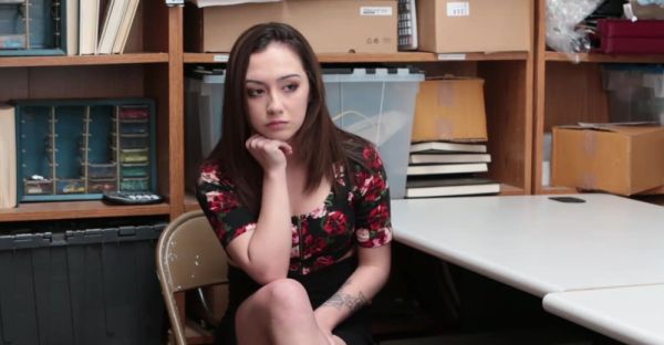 Lily Jordan, the p***e latina pornstar, gets fucked on a table. - alphaporno.com - Jordan on poweredporn.com