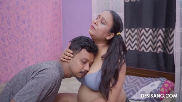 Desi Bang In Chubby Indian Wife Makes Her Husband Hard At - desi-porntube.com - India on poweredporn.com