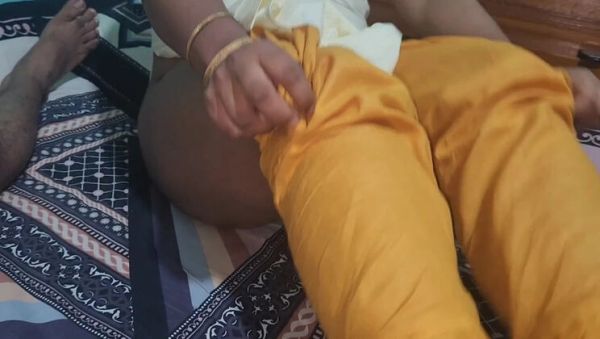 Bangladeshi Bhabhi Blowjob - Married Bengali Housewife Deep Throat Hardcore Sex - xxxfiles.com - Bangladesh on poweredporn.com