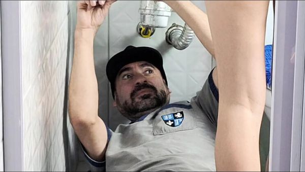 Skinny Redhead Latina Gets Fucked Hard By Plumber - Amateur Blowjob & Cumshot - porntry.com - Brazil - Portugal on poweredporn.com