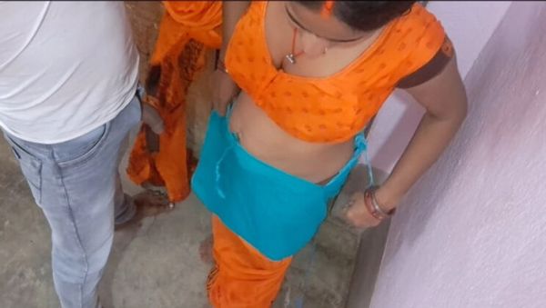 Busty Indian Bhabhi Fucked Hard Outdoor - Desi Wife Trilokinath Rough Sex - xxxfiles.com - India - Japan on poweredporn.com