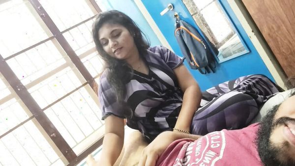 Hot Indian Stepmom Gives Blowjob to Stepson in Mall - Cheating Housewife Seduces Son - porntry.com - India on poweredporn.com